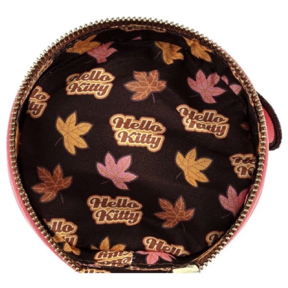 🎃 - Loungefly - Hello Kitty - Pumpkin Spice Latte Wave Crossbody Purse - Picture 3 of 7